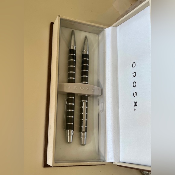 Cross Classic Black Barrel with Silver Stripes Pen and 0.7mm Pencil w/Box - Picture 7 of 8